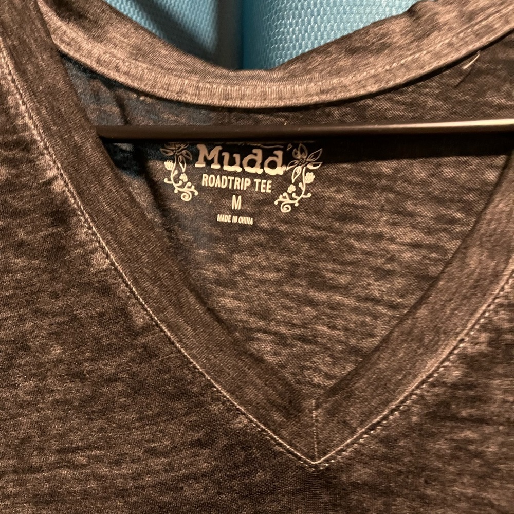 Basic Burnout Tee - Picture 2 of 4